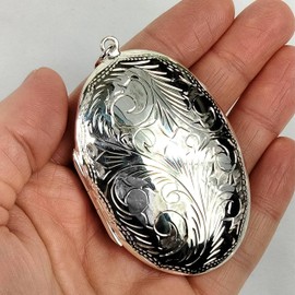 FashionJunkie4Life Sterling Silver Large Oval Etched Floral Photo Locket Necklace, 18" Snake Chain, Sterling Silver, Sterling Silver