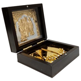 Purpledip Resin Puja Gift Set: Ram Sita Lakshman Hanuman Ram Durbar With Golden Feet Paduka For Travel Or Gifting (12394G)