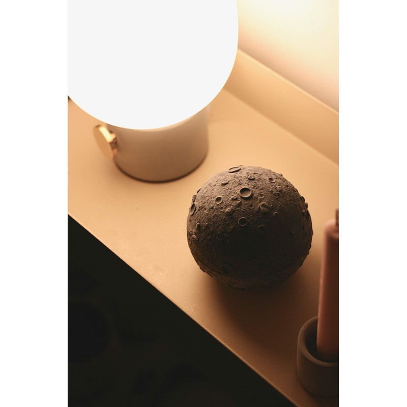 Anaan Luna Ashtray with Lid for Outdoor Use Wind Ashtray