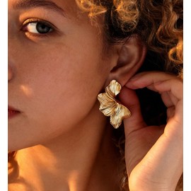 Big Gold Statement Earrings for Women Trendy, Chunky Unique Leaf Dangle Earrings, Fashion Gold Large Flower Earrings Jewelry (Large flowers)