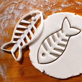 BAKERLOGY Bone Cookie Cutter - Detailed Cookie Cutter Design for Baking and Crafting, Ideal for Fondant, Dough, Clay