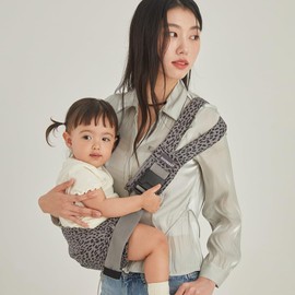 Gooseket 365 2-Way Second Carrier, Hip Sheet, Sling, Up to 44.1 lbs (20 kg), Easy, Compact, Anti-Slip, Unisex, Baby Storage Pouch Included, Gooseket (Gray Leopard)