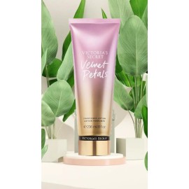 Victoria's Secret Victoria Secret Lotion - BARE VANILLA