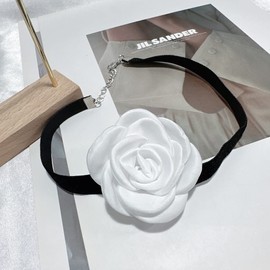 White Camellia Choker Necklace Dainty Black Velvet Choker Floral Flower Collar Choker Necklace Adjustable Chain Choker for Women Comfort Fit Bride Wedding Party Birthday Summer Necklaces Gifts
