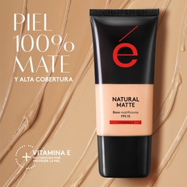 ésika - Natural Matte Base de Maquillaje de Alta Cobertura 29ml - 110C