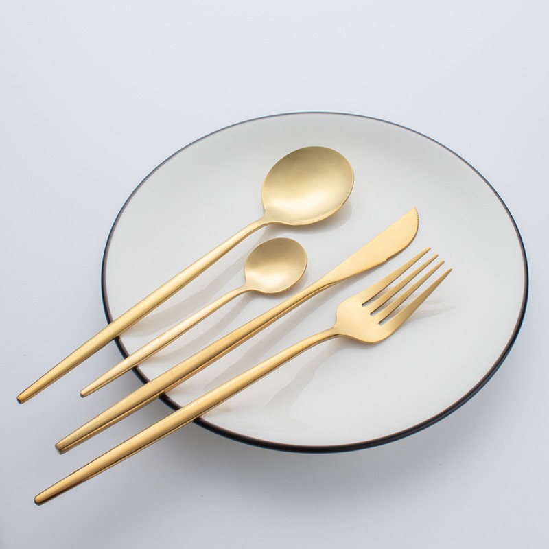 24Pcs Gold Silverware Set Knife Fork Spoon Rustproof Stainless Steel
