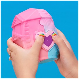 Hatchimals Mini Family Pack, Playset with 3 CollEGGtibles Figures and Up to 3 Surprise Babies, Toy for Girls from 5 Years