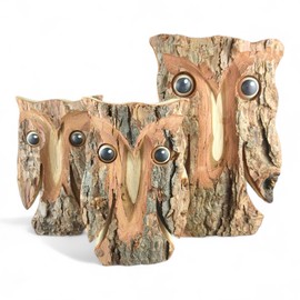 Deko Eule mit Rinde - Süße Eule aus Lärchenholz in Geschenkbox - Rustikale Dekoration für Zuhause - Handgefertigt in Deutschland ((17 x 11 x 3 cm (H/B/T)))
