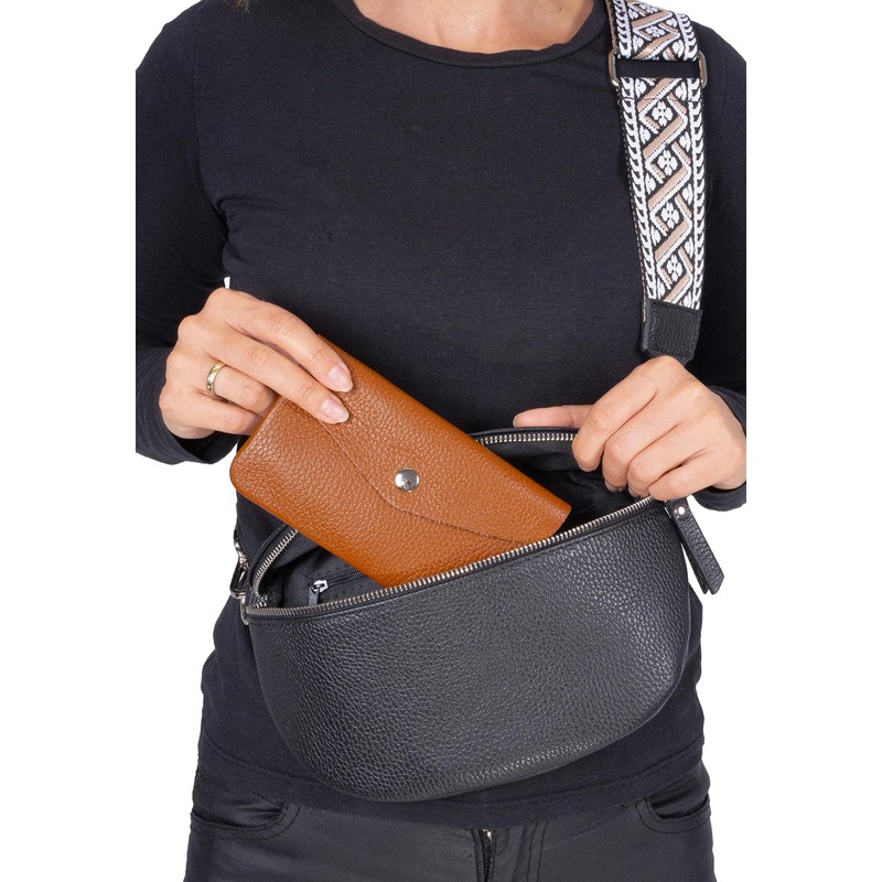 Sakura High-Quality Classic Women's Wallet Grained Leather, Cognac, Classic