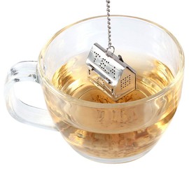 Stainless Steel Tea Strainer, Cute House Shape Extra Fine Mesh Tea Strainers with Chain Hook for Brew Tea Spices Seasonings