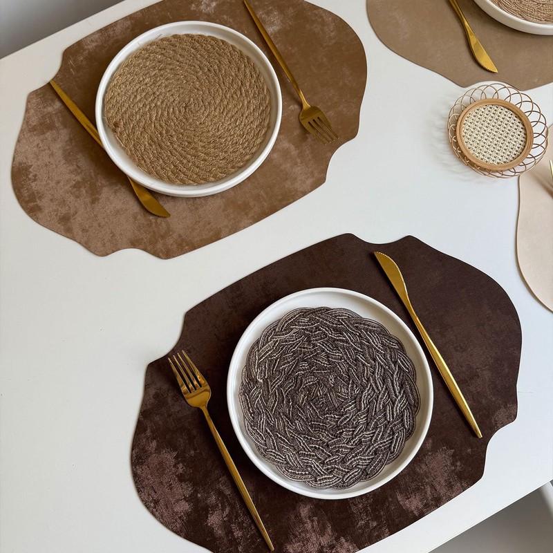 Scalloped Oval Reversible Leather Placemats 6Pcs, Waterproof Washable Non-Slip Heat