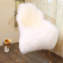 JXLOULAN Fluffy Sheepskin White Rug 50 x 80 cm Faux Fur Area Rugs for Bedroom Decor Rugs Living Room Chair Sofa
