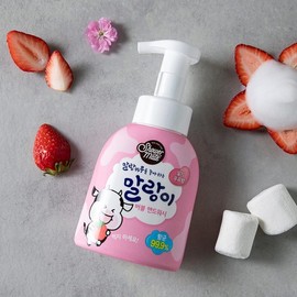 Shower Mate 샤워메이트 말랑카우 버블 핸드워시 딸기우유향 Shower Mate Malang Cow Bubble Hand Wash Strawberry Milk Scent