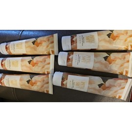 Avon Petal Soft Hand Cream 3.4oz Skincare Moisturizer