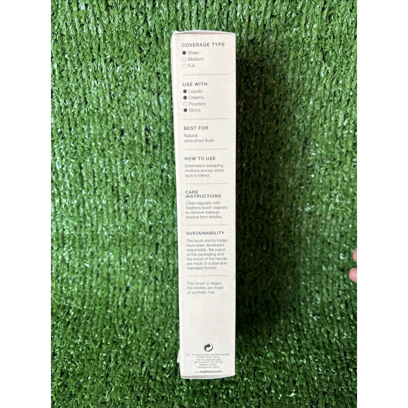 SEPHORA COLLECTION PRO Foundation Brush #64