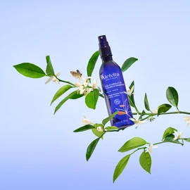 Melvita - Bio Orangenblüten Blütenwasser - Hydrolat Feuchtigkeitsspendend, beruhigend und besänftigend - Parfümfrei - 100% natürlich, Bio und Vegan zertifiziert - Sprühflasche 200 ml