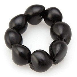 Bracelet With 8 to 9 Kukui Nuts Black