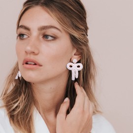 Aretes de borla de lazo con cuentas para mujer, aretes largos de flor, aretes tejidos a mano, aretes de cuentas gruesas, aretes de lazo hipoalergénicos para dama de honor, aretes de boda, regalos de novia para despedida de soltera, Cuentas, Cuentas