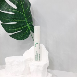 Innisfree Green Tea Hyaluronic Acid Glow Eye and Face Ball 10ml / 이니스프리 그린티 히알루론산 글로우 아이 앤 페이스볼 10ml