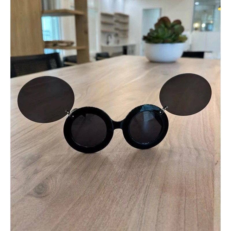 1QualitySpectacles Vintage Lady Flip Sunglasses Women Fashion Chic Sun Glasses