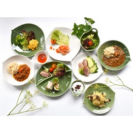 Ceramic Indigo Folea Petite Ball, Green, Size: Approx. W4.3 x D3.5 x H2.1 inches (11 x 9 cm), 22190