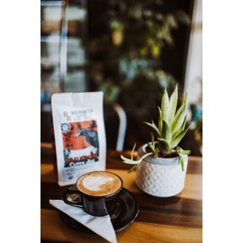 Red Rooster Coffee, Organic Old Crow Cuppa Joe – Medium Roast Whole Bean Coffee – Notes of Blackberry, Tart Cherry, Dark Chocolate & Trail Mix – 12oz – USDA Organic, Fair Trade