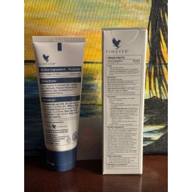 Forever PROTECTING DAY LOTION Broad Spectrum SPF 20 SUNSCREEN - Free Shipping