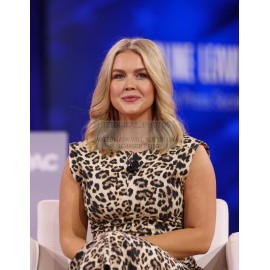 KAROLINE LEAVITT WHITE HOUSE PRESS SECRETARY AT CPAC 2025 8.5X11 PHOTO