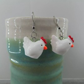 Pemby Studio CHICKEN Dangle Earrings Silver Tone Novelty Gift 3D Bird Hen White Farm Animal