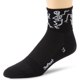 DEFEET Men's Aerator Bone Shaker Sock, Black, Large