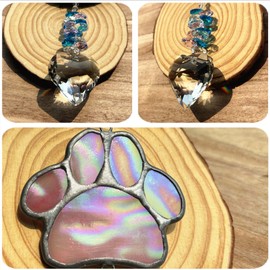 Lcensp Stained Glass Paw Print Pet Memorial Gifts for Loss of Dog Cat, Pet in Heaven Remembrance Hanging Crystals Prisms, Dog Bereavement Sympathy Gift Rainbow Maker Suncatcher Garden Decor