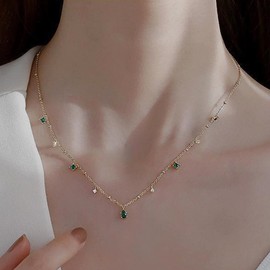 Inateannal Boho Emerald Necklace Green Emerald Gemstone Necklace Water Drop Emerald Necklace Chain Gold CZ Crystal Choker Necklace Jewellery for Women and Girls