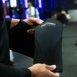 Conditioned By Science Premium Elbow Sleeves, Neoprene Compression, 7mm, Pair (M)