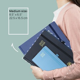 POPRUN A5 Academic Diary 2025-2026 Hardback Week to View (22x16.5 cm) 17 Months (Aug'25 - Dec'26) Mid Year Diary 25/26 Vertical Weekly Planner, Inner Pocket (Pacific Green)