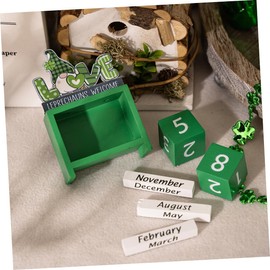 STOBAZA Wooden Countdown Calendar for Patrick's Day Unique Desktop Decoration Home Party Use Classic Design with Rotating Blocks for Festive Atmosphere