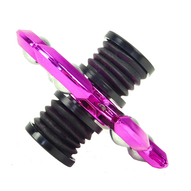 Toyland Spinarooz Hand Spinner Novelty Toy - Fidget Spinner -