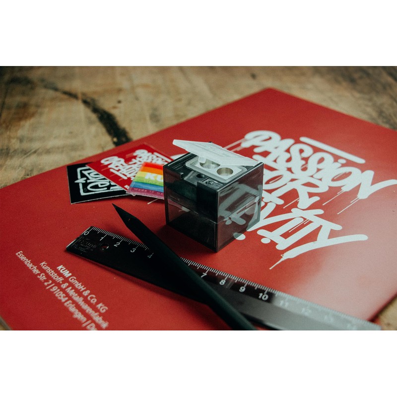 KUM AZ1037679 - Pencil Sharpener with Container CUB3, Black, 2