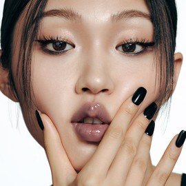 TWOSLASHFOUR TWO SLASH FOUR Glaze Lip Changer 2.7g - Nu Black Cherry