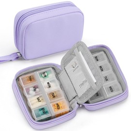 Zannaki Bonito pastillero para bolso con dos pastilleros extraíbles de 7 días, estuche de viaje de piel sintética, pastillero semanal portátil con bolsa para guardar vitaminas, aceites de pescado y su