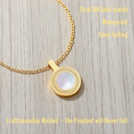 SAM & LORI Dainty Gold Necklace for Women Small Gift Cute Choker Charm Necklaces Waterproof Trendy Seashell Summer Jewelry Teens Birthday Gifts Teenage Best Friend Stainless Steel Regalos