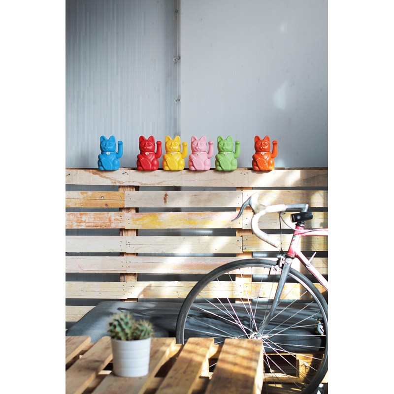 Chinesische Glückskatze. Winkende Katze. Maneki Neko viel Glück. ZITRONE GELB,