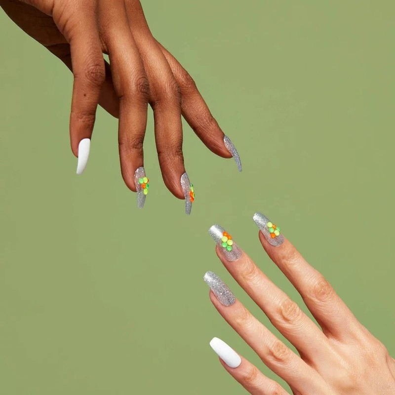 VOGUISH FANTASY NAILS AFTERGLO