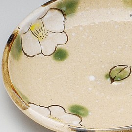 Soho Kiln 308-16-403 Oribe Tsubaki Deflection Plate Beige Approx. 5.9 x 5.6 x 0.9 inches (15 x 14.3 x 2.3 cm)