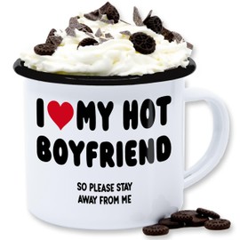 Emaille Tasse Blechtasse - Tassen - I love my hot boyfriend so please stay away from me I Pärchen Geschenke für sie I Paar Geschenke Valentinstag Pärchen Geschenke für ein Pärchen I Paar