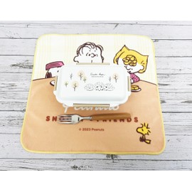 Snoopy Kurupita! Lunch Mat, Lunch Time