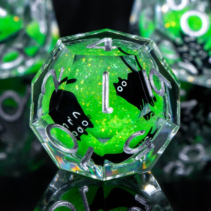 Roycevon Resin DND Dice Set with Gift Box, 7Pcs Liquid