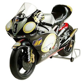 Minichamps Pauls Model Art 1/12 Marco Melandri RSV250M Aprilia Racing MotoGP 2002