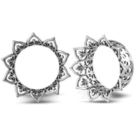 PUNKYOUTH 2PCS Ear Gauges Plugs Hollow Floral Single Flared Tunnels Fashion Expander Stretcher Piercings Brass Gauge Earrings 2g-1"