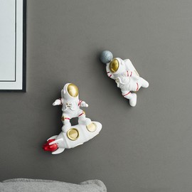 AWNR - Juego de 2 decoraciones de pared para astronautas, decoración de pared con temática de espacio exterior, decoración de pared moderna para decoración del hogar, fondo 3D, decoración de pared