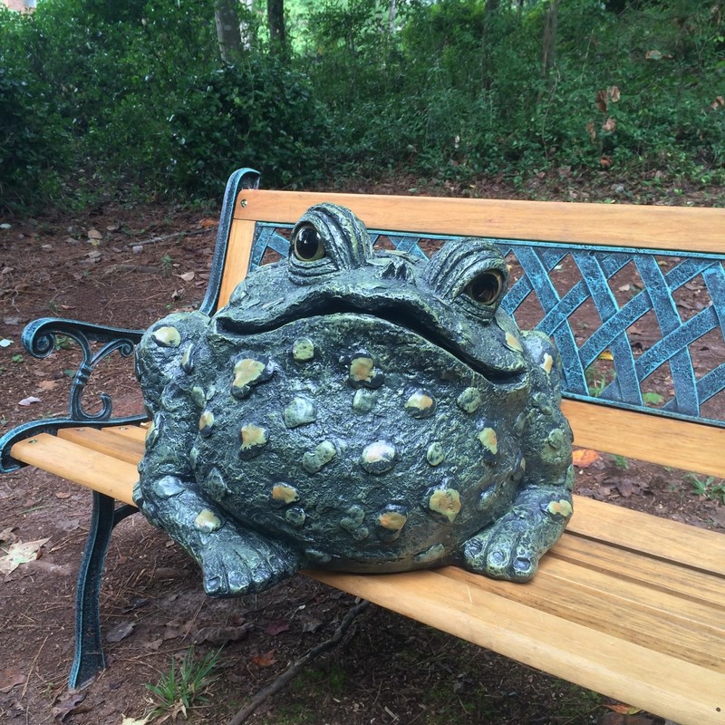 HomeStyles Toad Hollow Super Jumbo Toad Natural Green